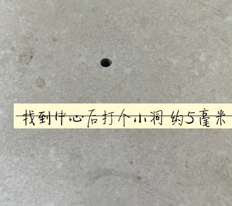 和林格尔瓷砖空鼓维修公司专业解答在瓷砖铺贴过程中，如果砂料搅拌不均匀，将会带来以下问题